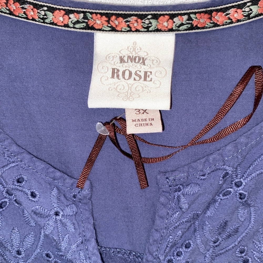 Knox Rose Eyelet Detail Top - Picture 7 of 12